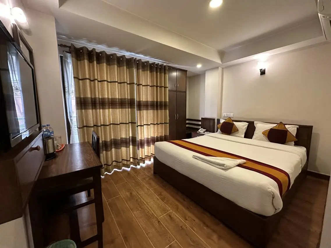 Hotel Everest Nepal 1