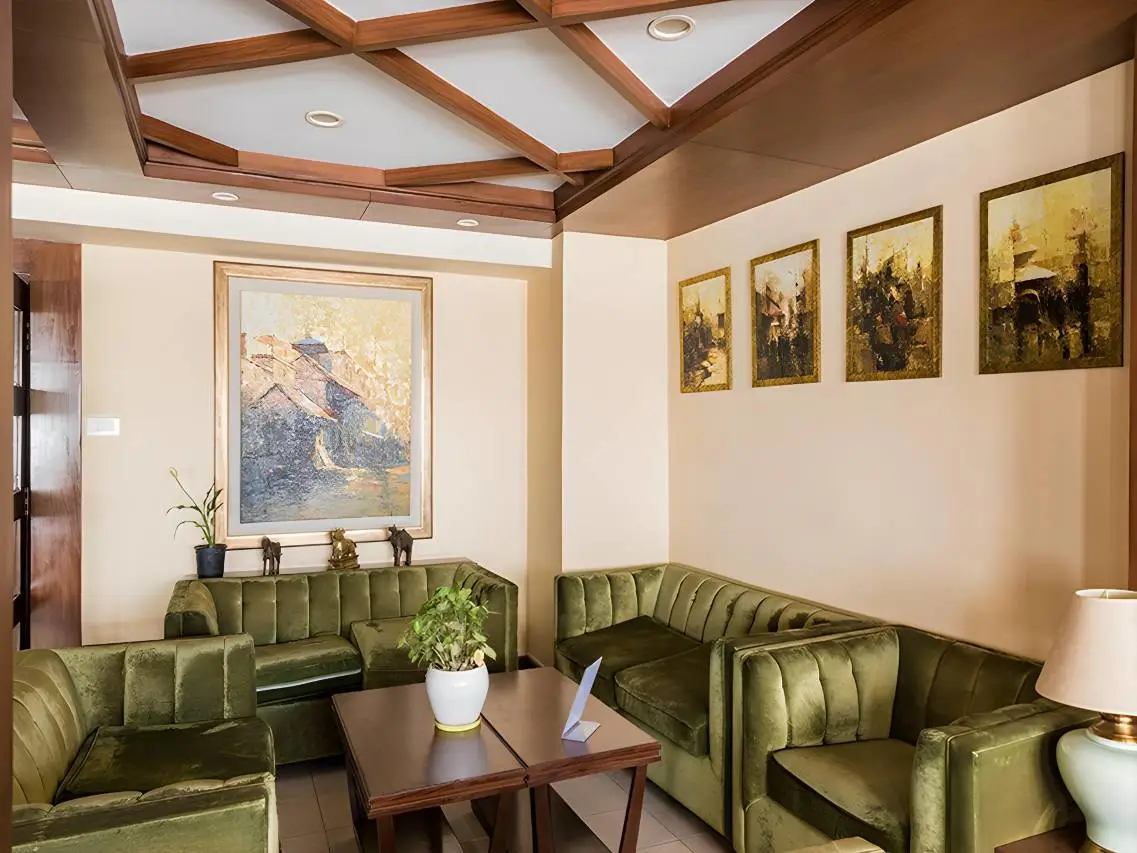 Hotel Padma 5