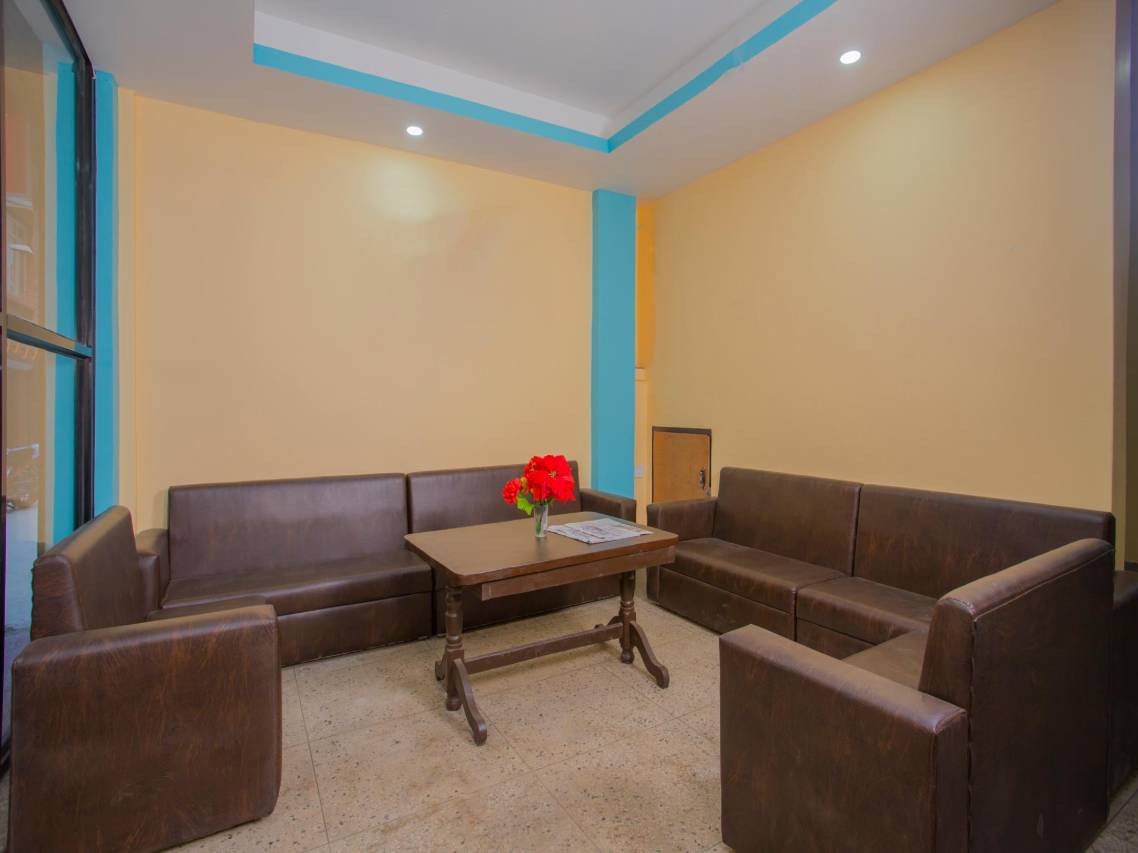 OYO 287 Hotel Buddha Palace 3