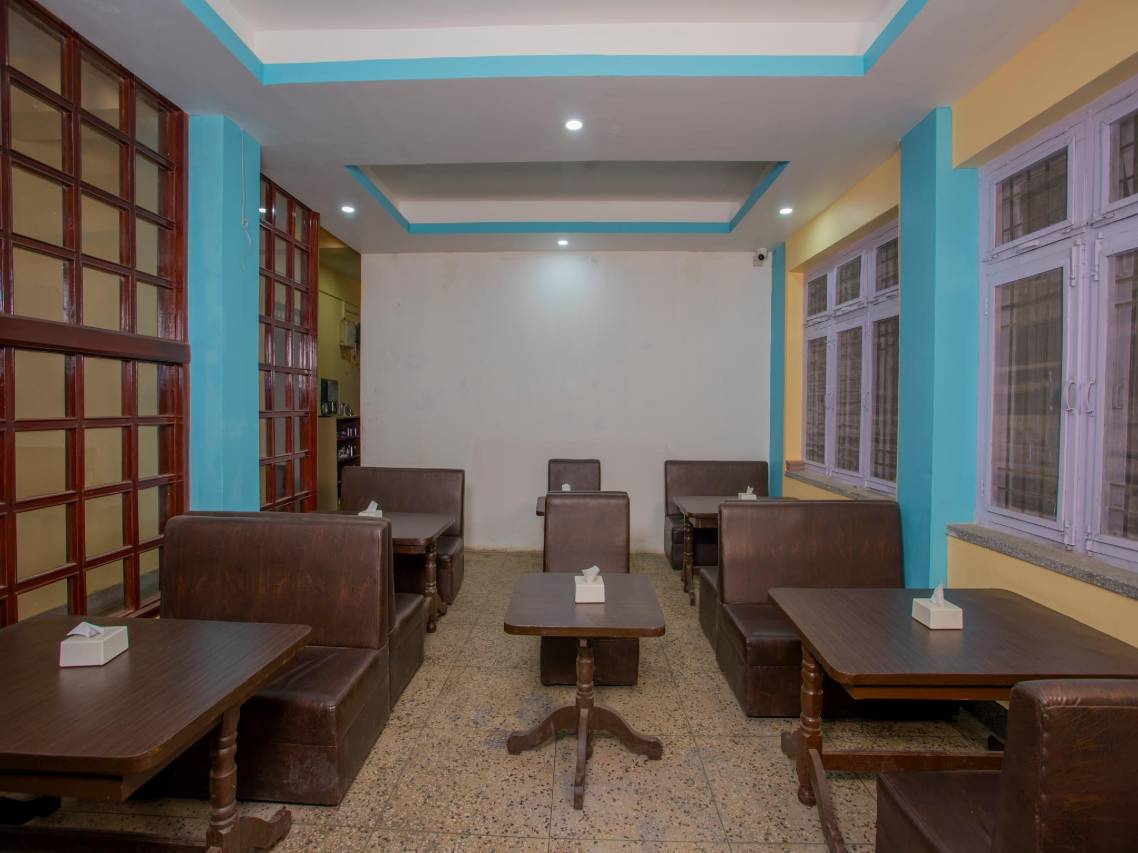 OYO 287 Hotel Buddha Palace 6