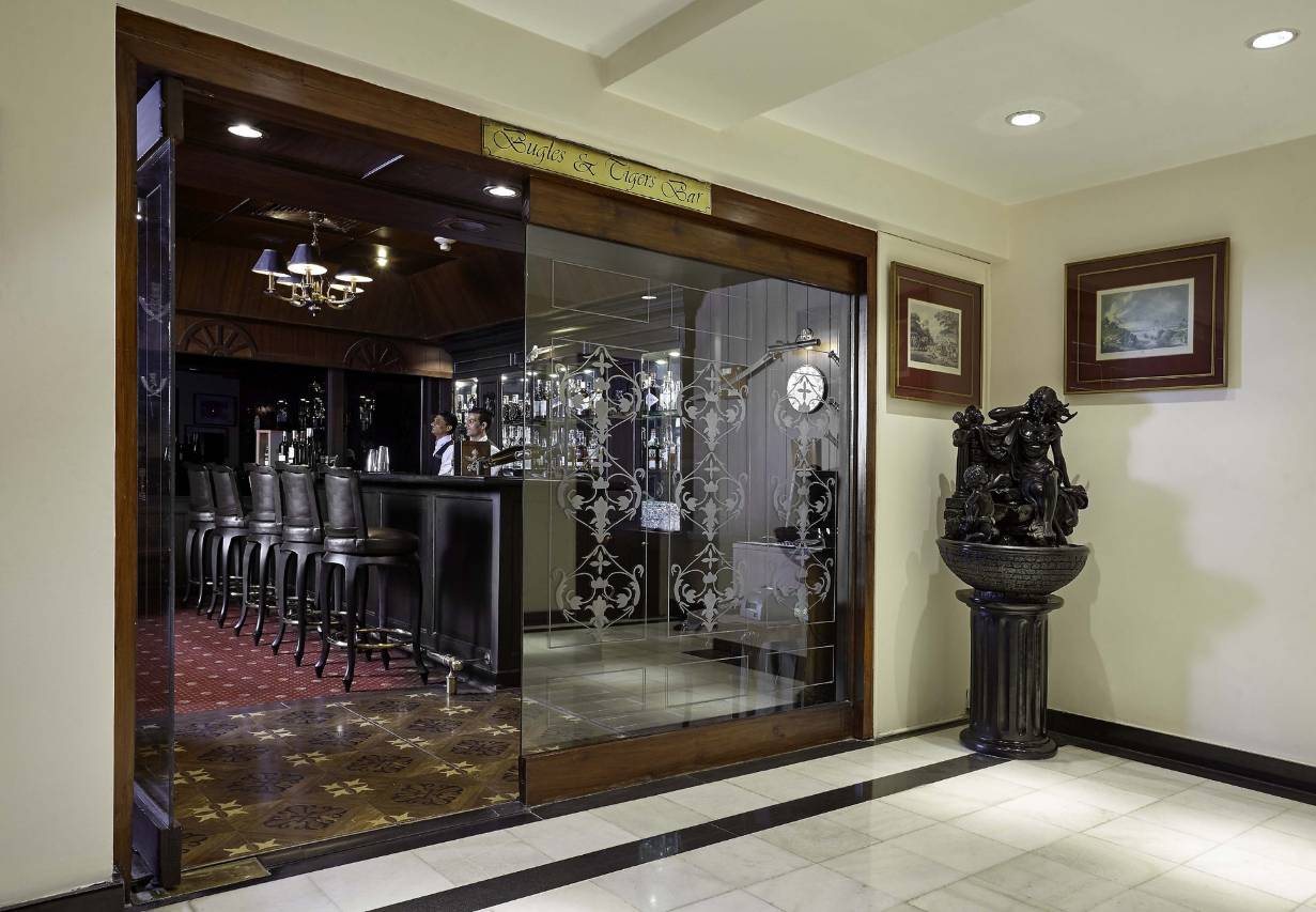The Everest Hotel 5