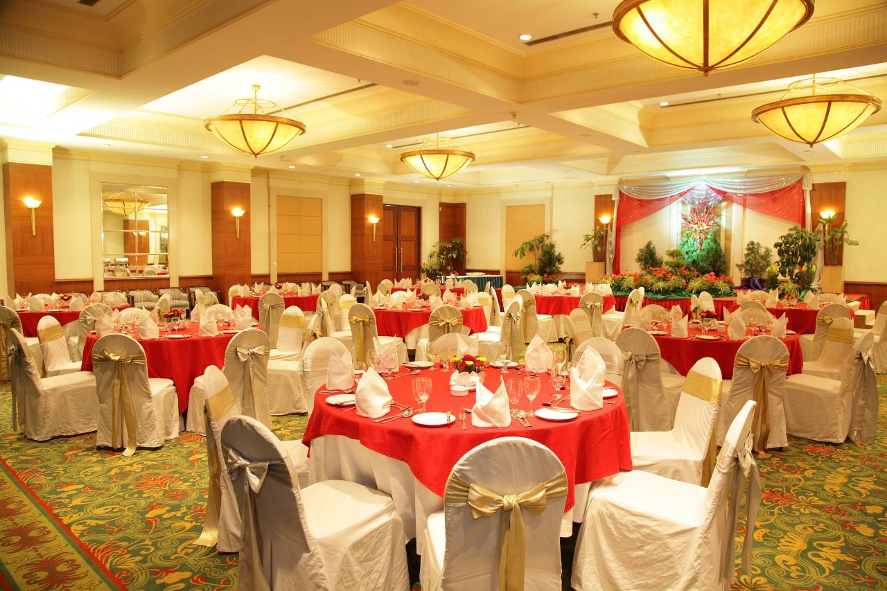 The Everest Hotel 4