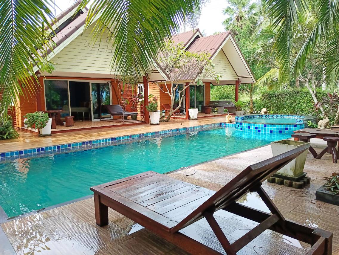 Sunrise Resort 5