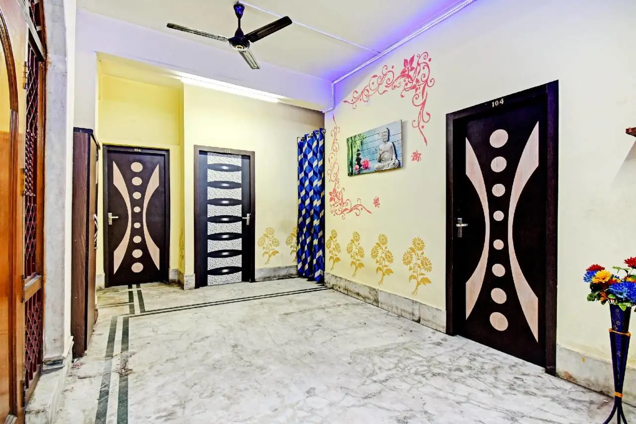 OYO 75819 Fantasy Stay Inn 5