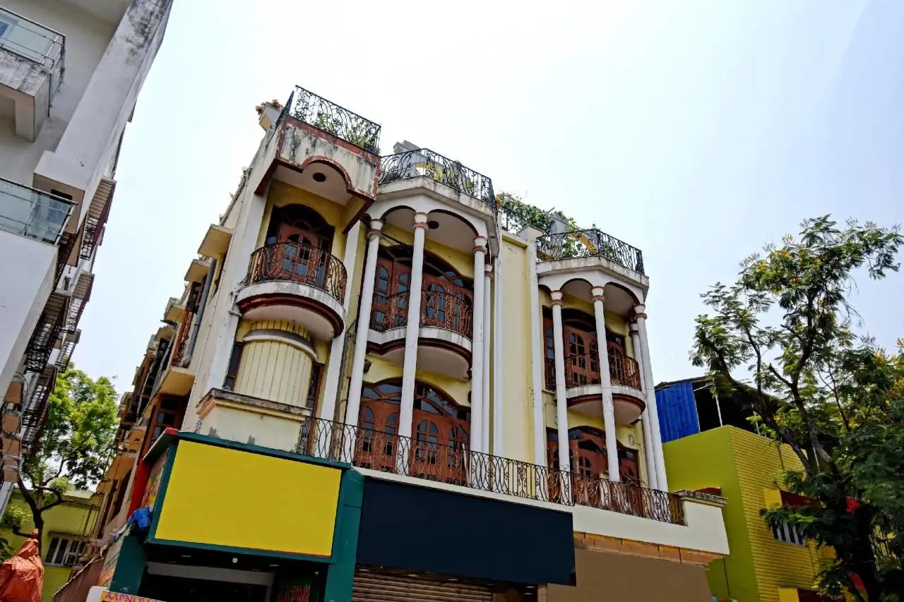 OYO 75819 Fantasy Stay Inn 1