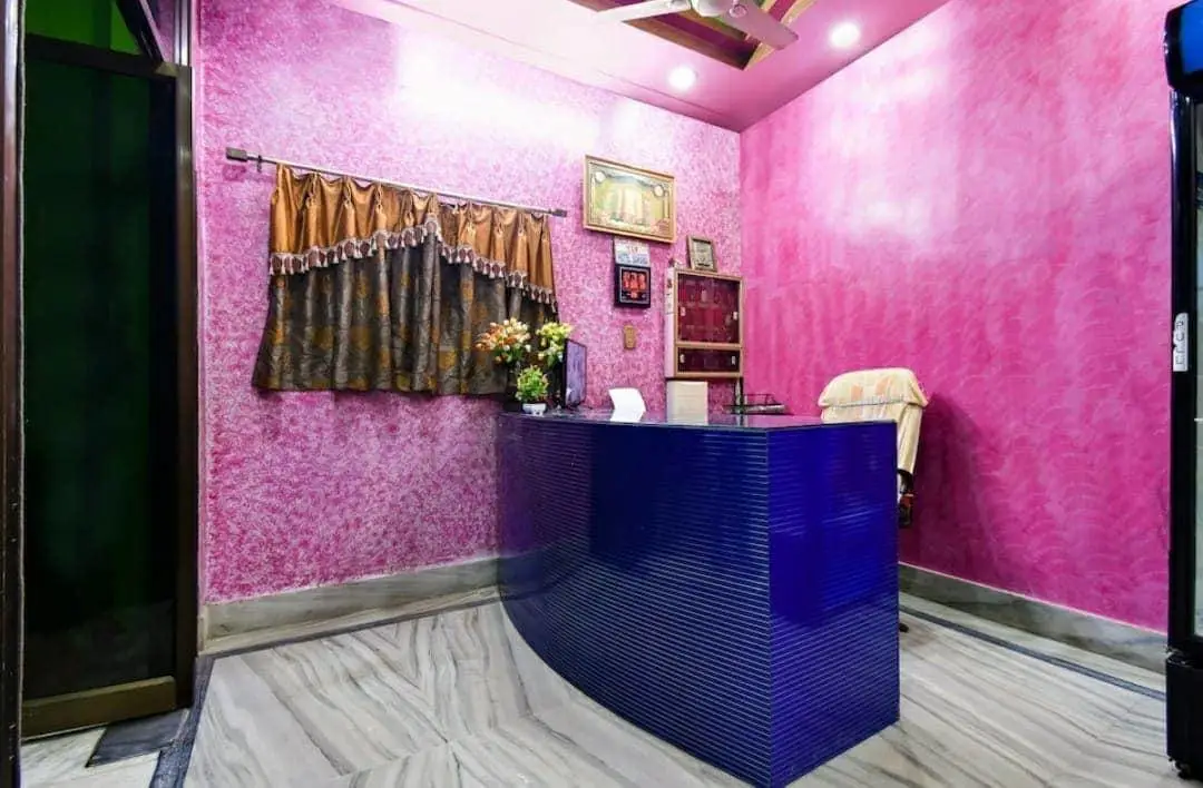 OYO 82712 Gangamoyee Hotel 3