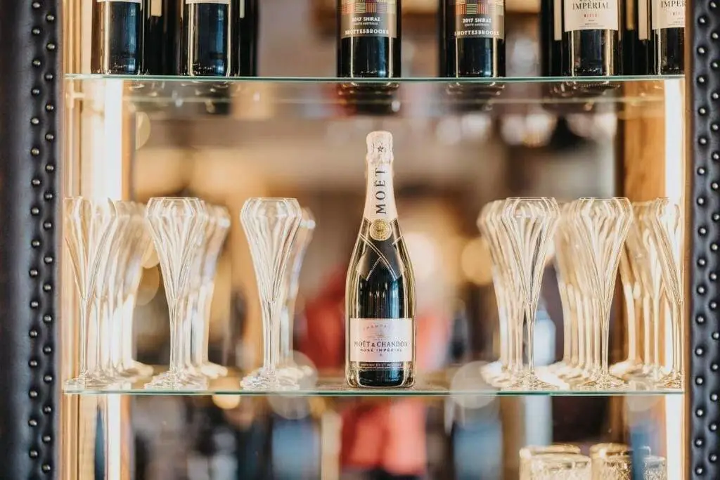 湾景酒店 4