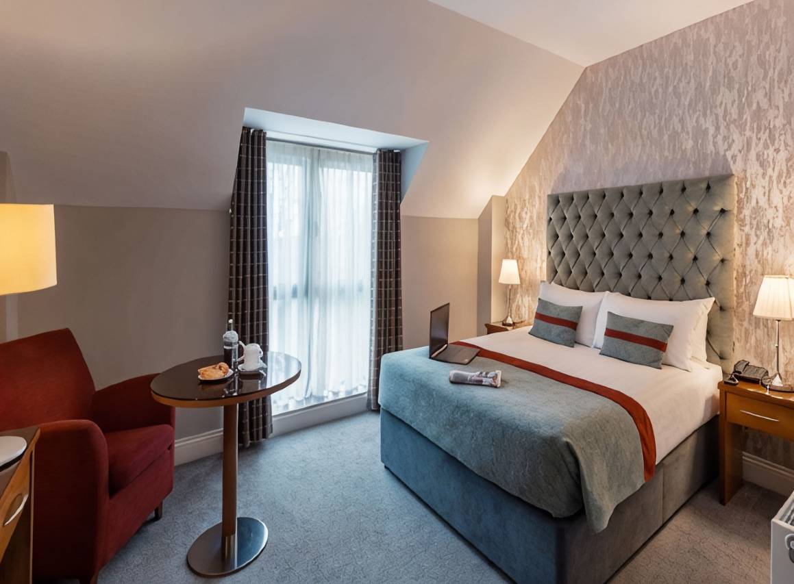 Raheen Woods Hotel 3