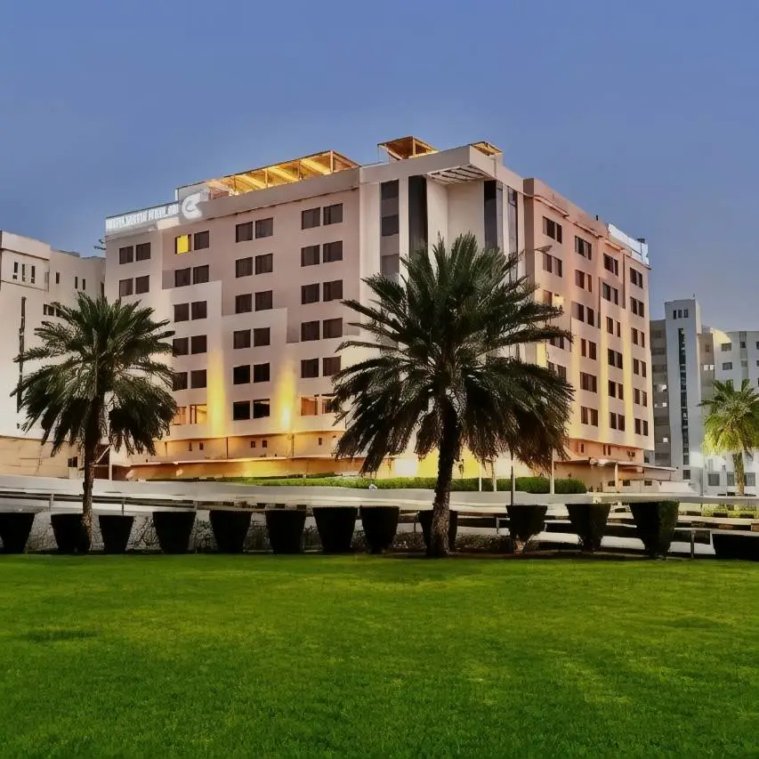 Golden Tulip Muscat 2