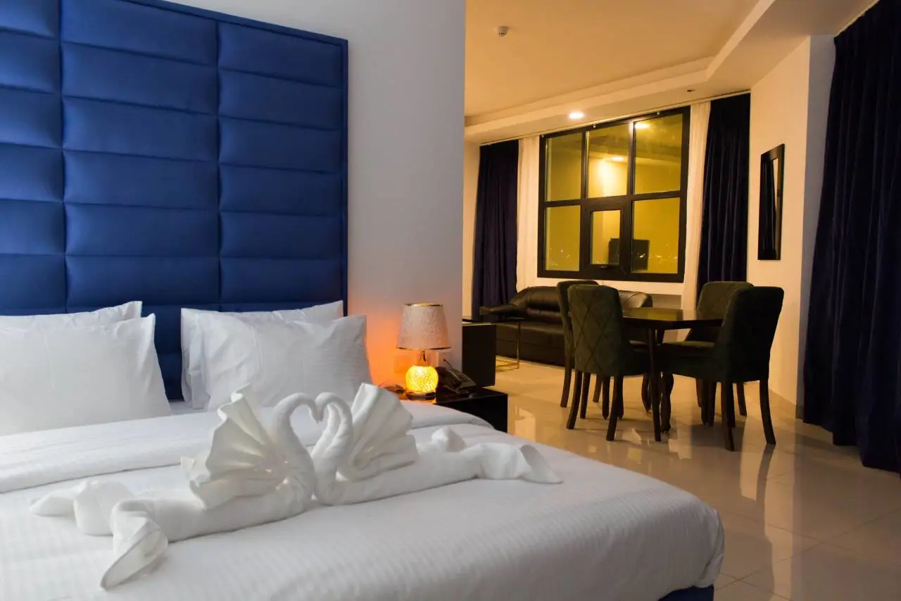 Parkside Plaza Muscat 3