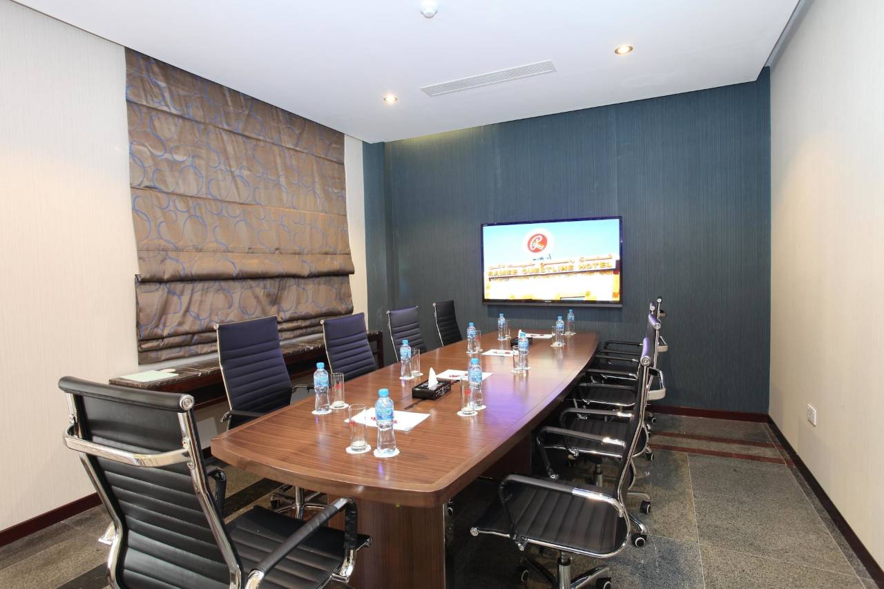 Ramee Guestline Hotel 5