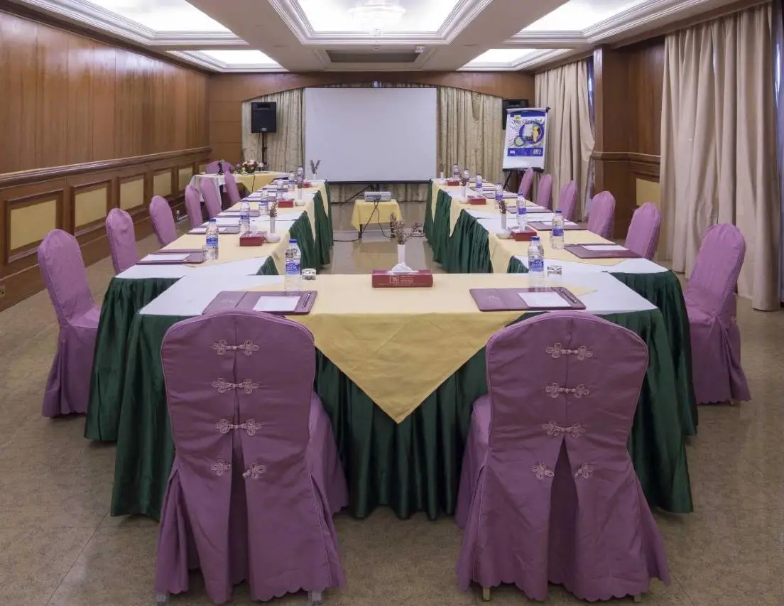 Safeer Hotel Suites 6