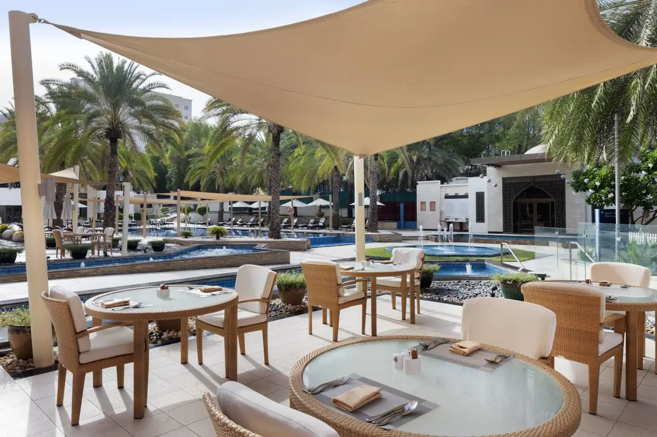 Sheraton Oman Hotel 4