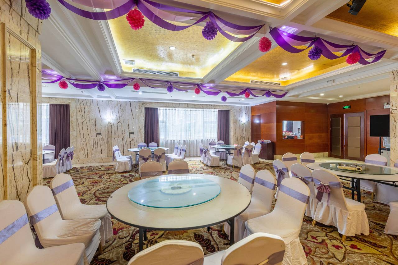 Changchi Hot Spring Grand Hotel 6