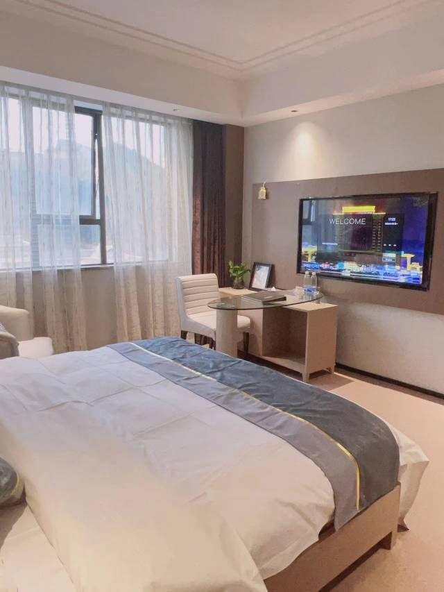 Changchi Hot Spring Grand Hotel 3