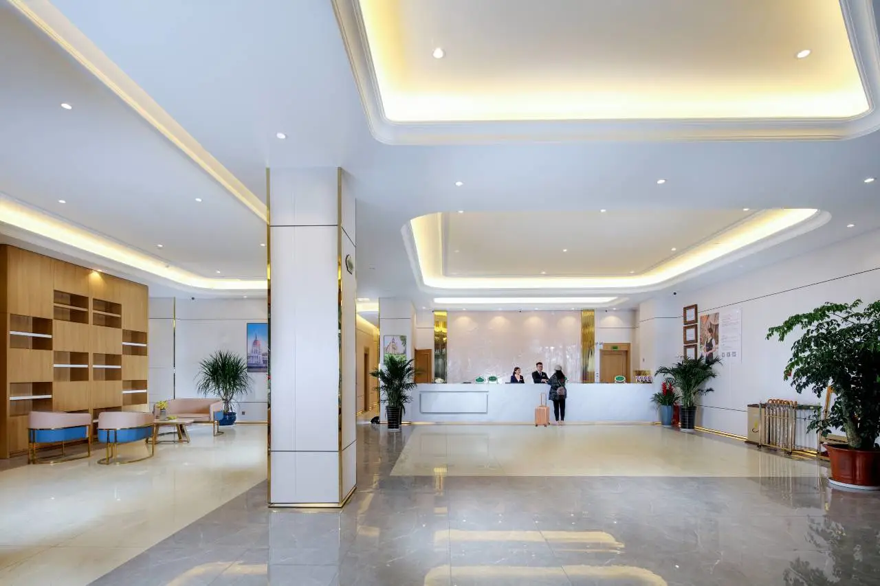 Vienna 3 Good Hotel (Kaili Taijiang Miaojiang West Road Store) 5