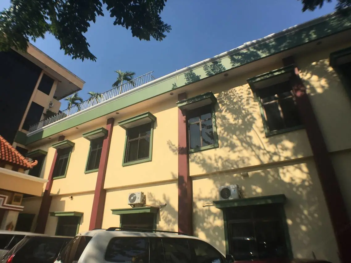 新希里万吉餐厅酒店 1