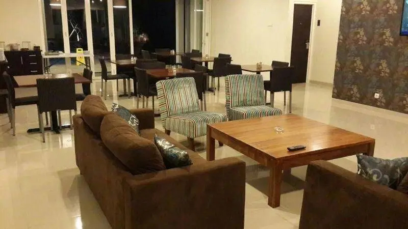 Nida Rooms Simpang Lima Semarang 4