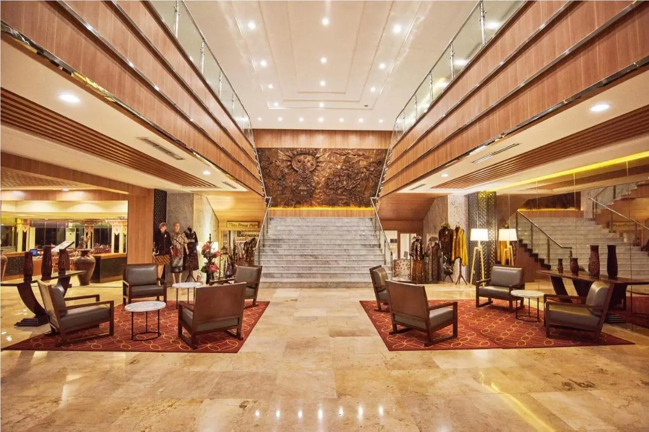 Patra Semarang Hotel & Convention 6