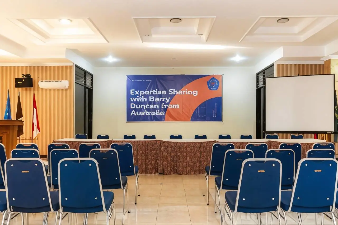 RedDoorz Plus Syariah Near Java Supermall Semarang 2 4