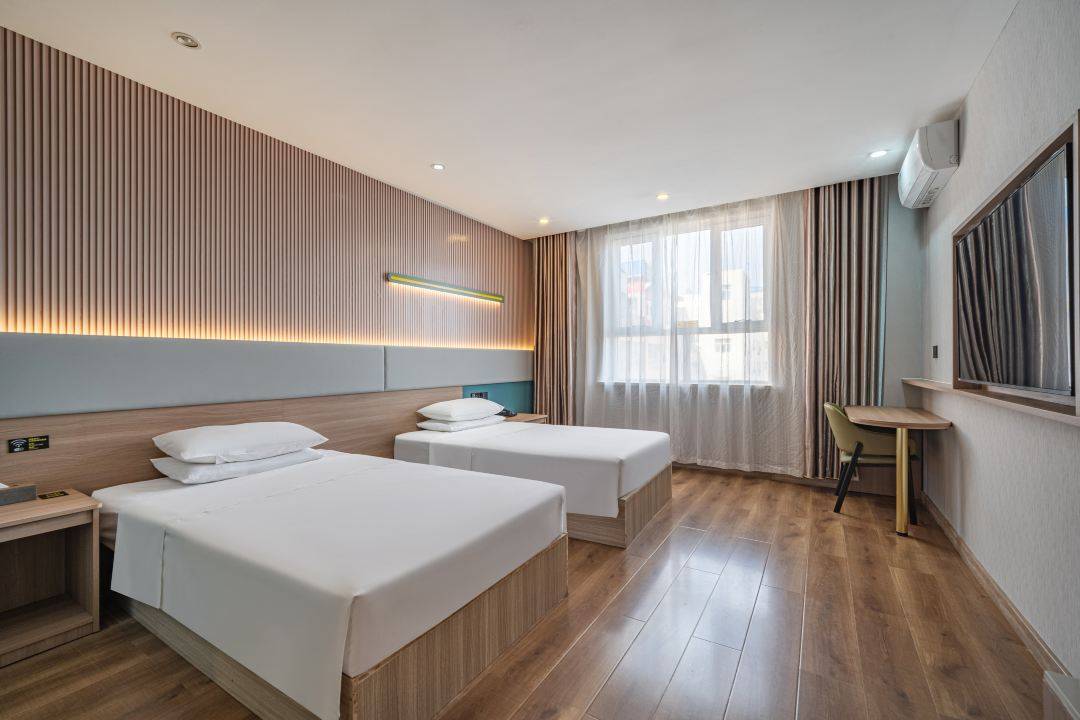 Elong International Hotel (Kashgar Ancient City Wanda Store) 3