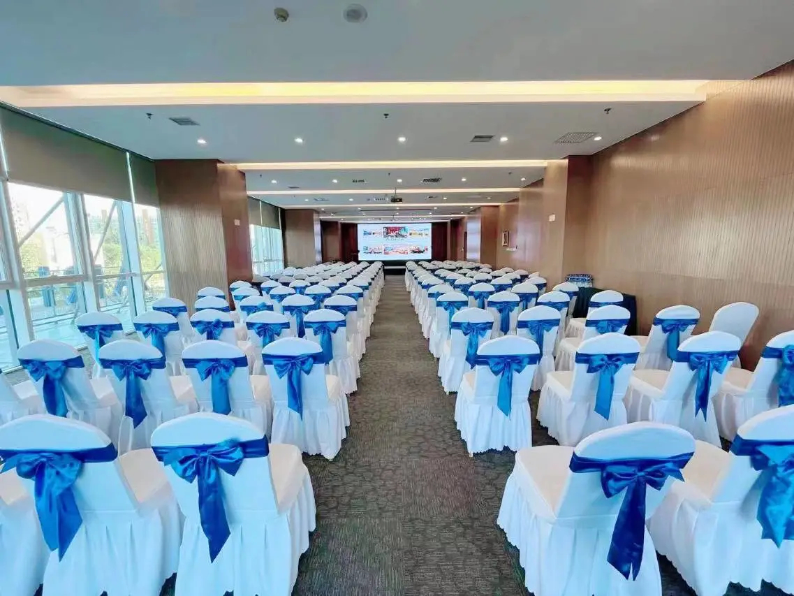 Elong International Hotel (Zhongbei Town, Tianjin) 6