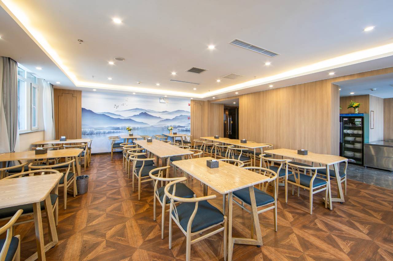 Feifan Hotel (Tianjin South Railway Station Branch) 4