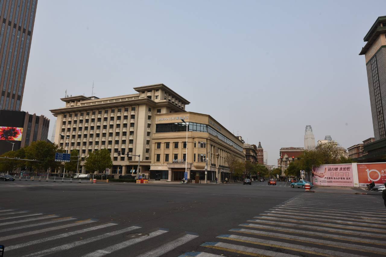 Lifeng Hotel (Tianjin Xiaobailou Subway Station 5th Avenue Cultural Tourism Area Store) 6
