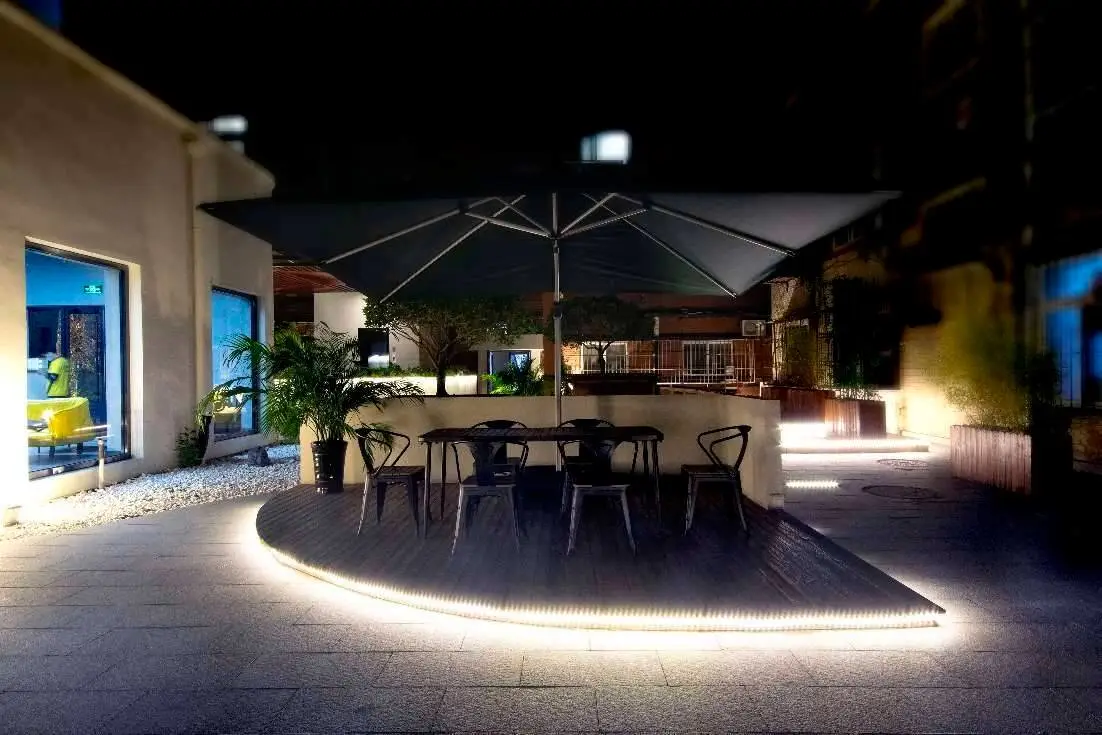 Tianjin Hibiscus Hotel (White Cloud Metro Station Store in Wudadao Tourism Area) 6