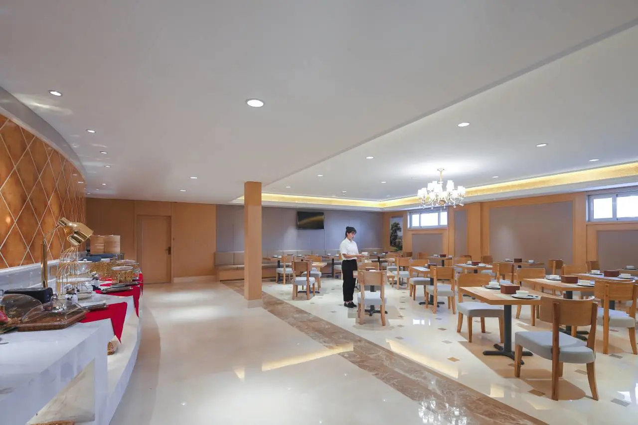 Vienna Hotel (Tianjin Olimpic Center & Tumor Hospital Subway Station) 4