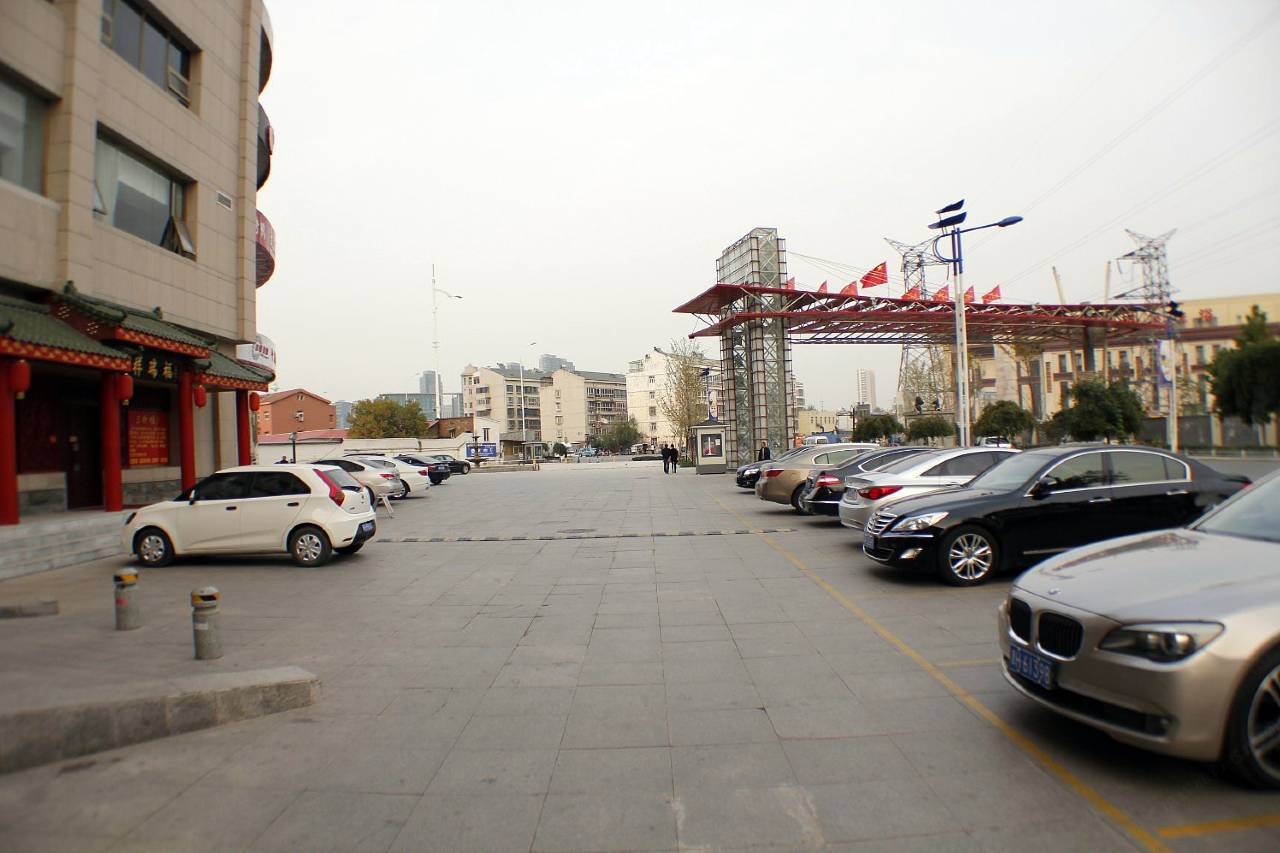 Wuhe Business Hotel (Tianjin Olympic Center Lingbin Road Subway Station Store) 7