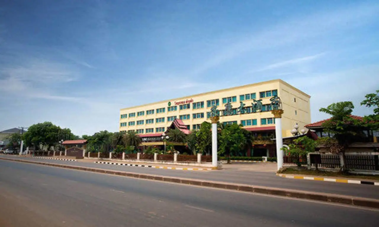 Angkham Hotel 1