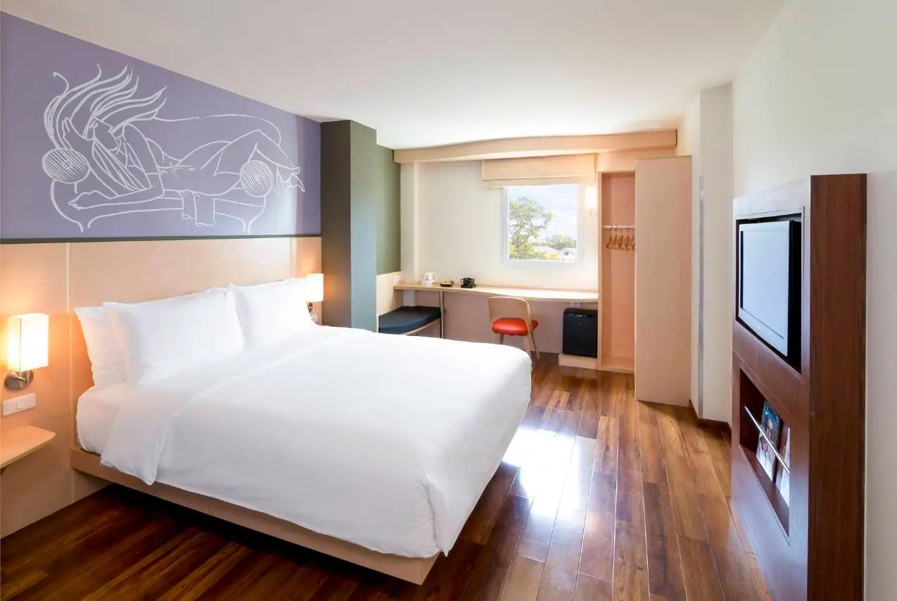 Ibis Vientiane Nam Phu 3