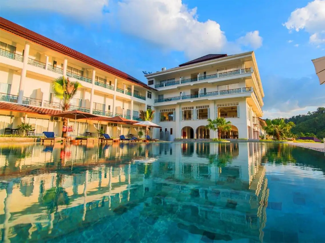 Katathong Golf Resort & Spa 5