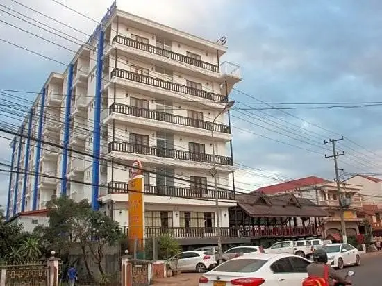 Skyline Hotel Laos 1