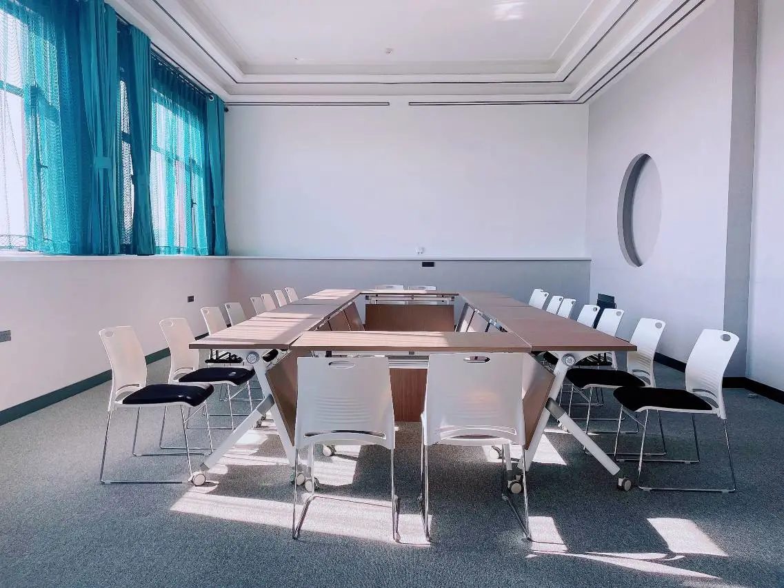 霍城雅岳精品酒店 5